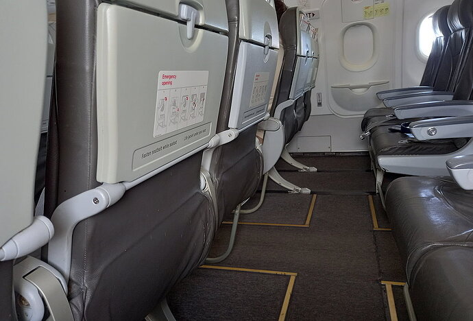 Jetstar A320 Row 131024x695