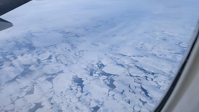 PXL_20260421_213703235