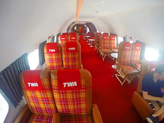 TWA09
